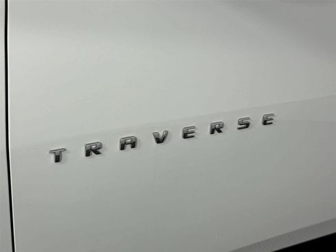 Used 2023 Chevrolet Traverse LT AWD/4WD image 10