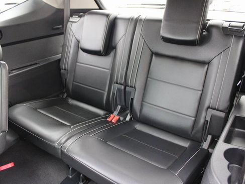 Used 2022 Volkswagen Atlas SEL R-Line image 22