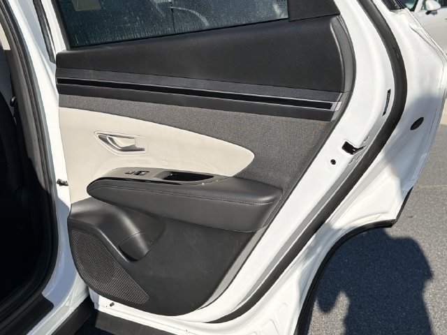 Certified 2022 Hyundai Tucson Limited FWD image 19