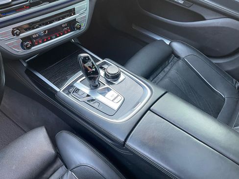 Used 2017 BMW 750i xDrive AWD/4WD image 11