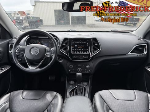 Used 2020 Jeep Cherokee Limited w/ Technology Group image 16