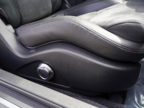 Used 2010 Nissan GT-R Premium image 60