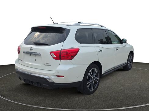 Used 2018 Nissan Pathfinder Platinum w/ Cargo Package AWD/4WD image 6
