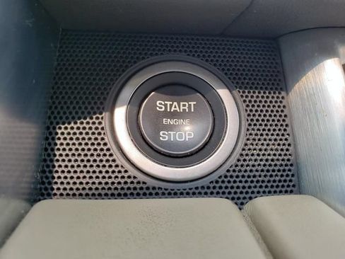Used 2017 Land Rover Range Rover HSE AWD/4WD image 28
