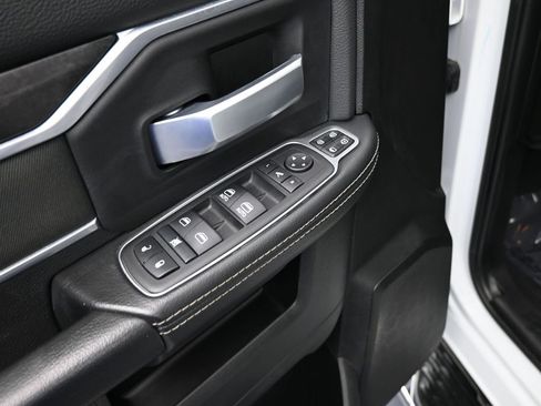 Used 2024 RAM 2500 Big Horn AWD/4WD image 15