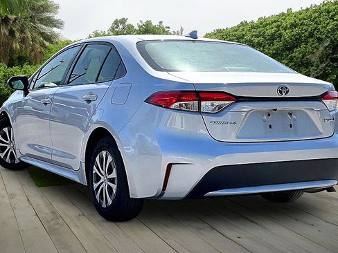 Used 2022 Toyota Corolla LE image 11