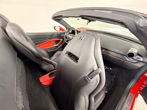 Certified 2021 Ferrari F8 Tributo image 23