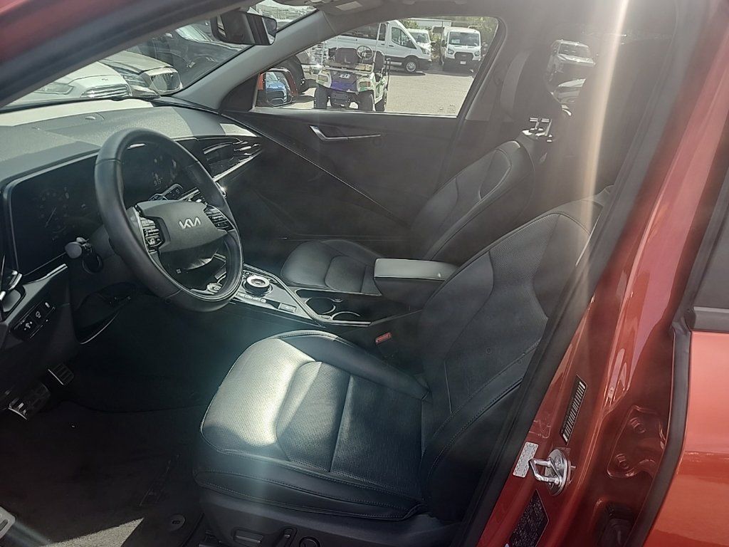 Certified 2023 Kia Niro Wave FWD image 19
