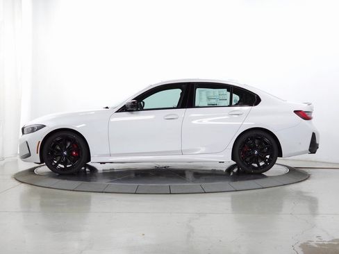 Used 2026 BMW 330i xDrive Sedan w/ M Sport Package AWD/4WD image 4