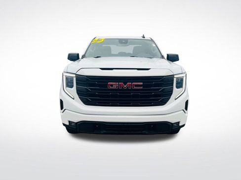 Used 2023 GMC Sierra 1500 Elevation image 11