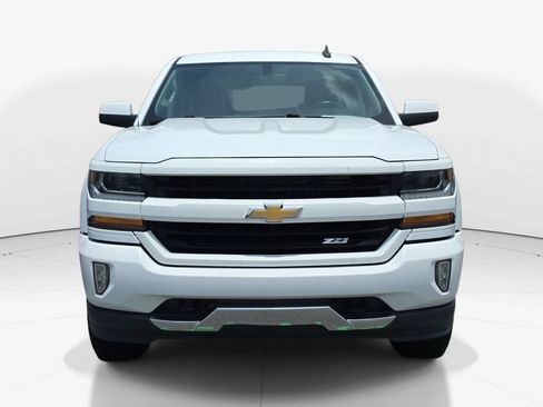 Used 2018 Chevrolet Silverado 1500 LT w/ All Star Edition AWD/4WD image 6