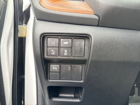 Used 2022 Honda CR-V Touring image 18