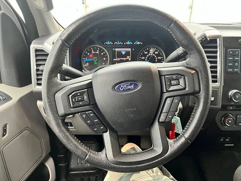 Used 2015 Ford F150 XLT w/ Equipment Group 301A Mid RWD image 19