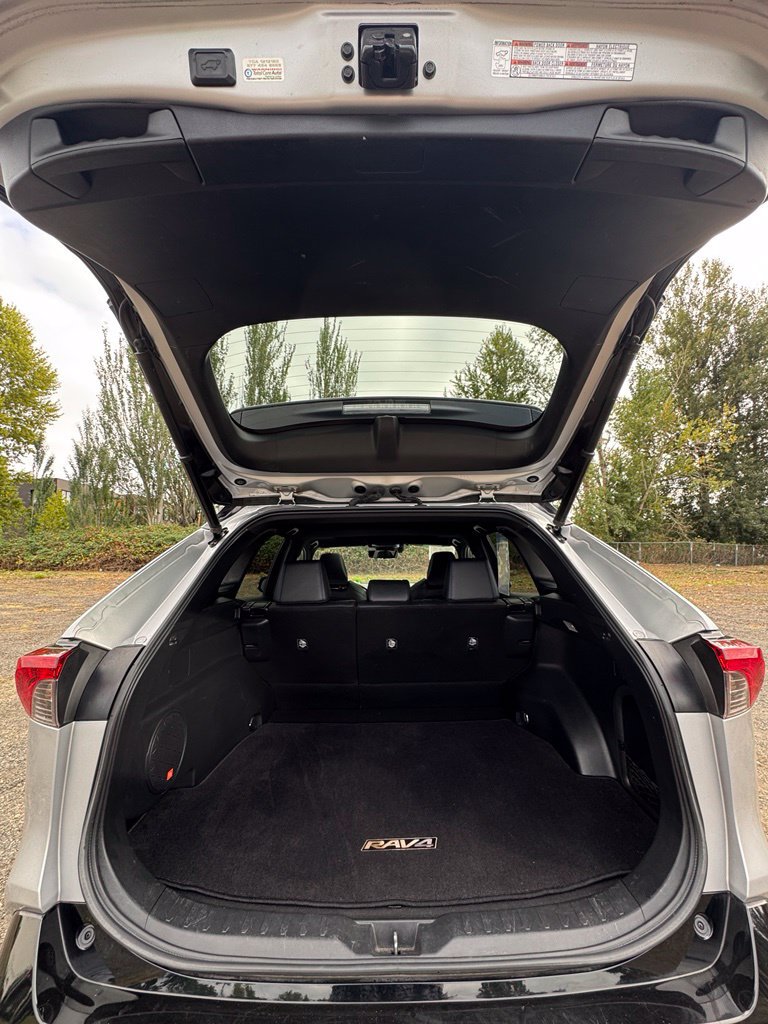 Used 2021 Toyota RAV4 XSE w/ XSE Grade Weather Package AWD/4WD image 9