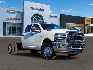 New 2026 RAM 3500 Tradesman w/ Chrome Appearance Group A 360° Tour
