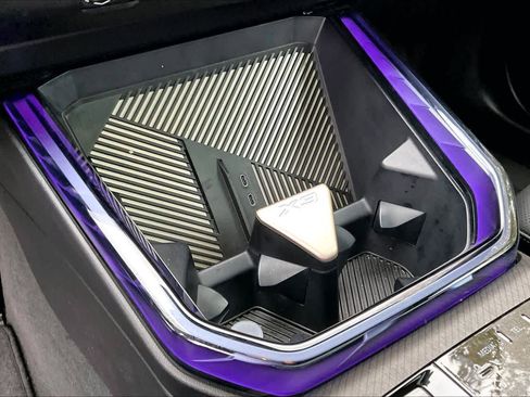 Used 2025 BMW X3 xDrive30i w/ Convenience Package image 35