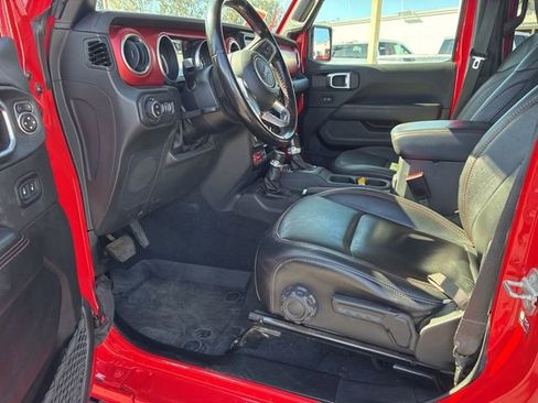 Used 2022 Jeep Gladiator Rubicon w/ Trailer Tow Package AWD/4WD image 5