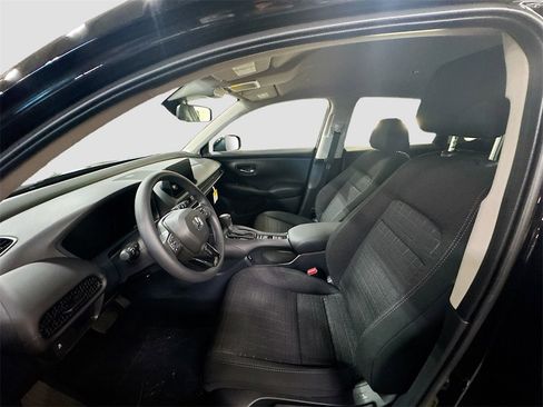 New 2026 Honda HR-V LX image 18