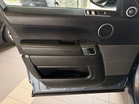 Used 2020 Land Rover Range Rover Sport SE AWD/4WD image 13
