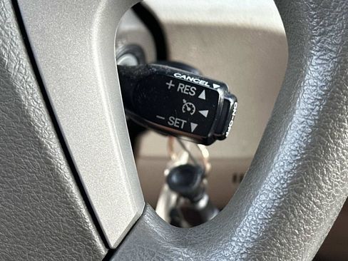 Used 2011 Toyota Camry LE w/ LE Extra-Value Pkg FWD image 28