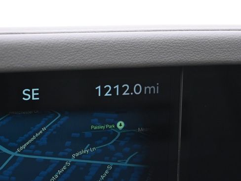 New 2025 Lincoln Nautilus Reserve image 27