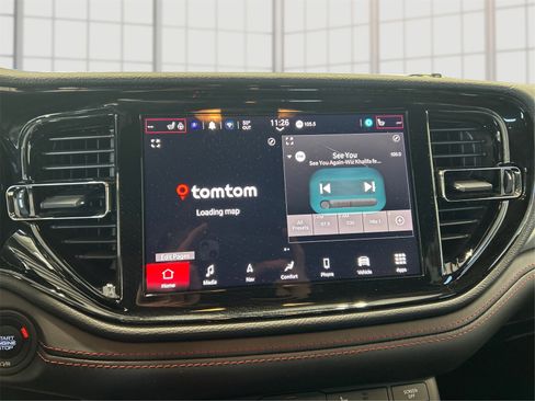 Used 2025 Dodge Durango GT image 12