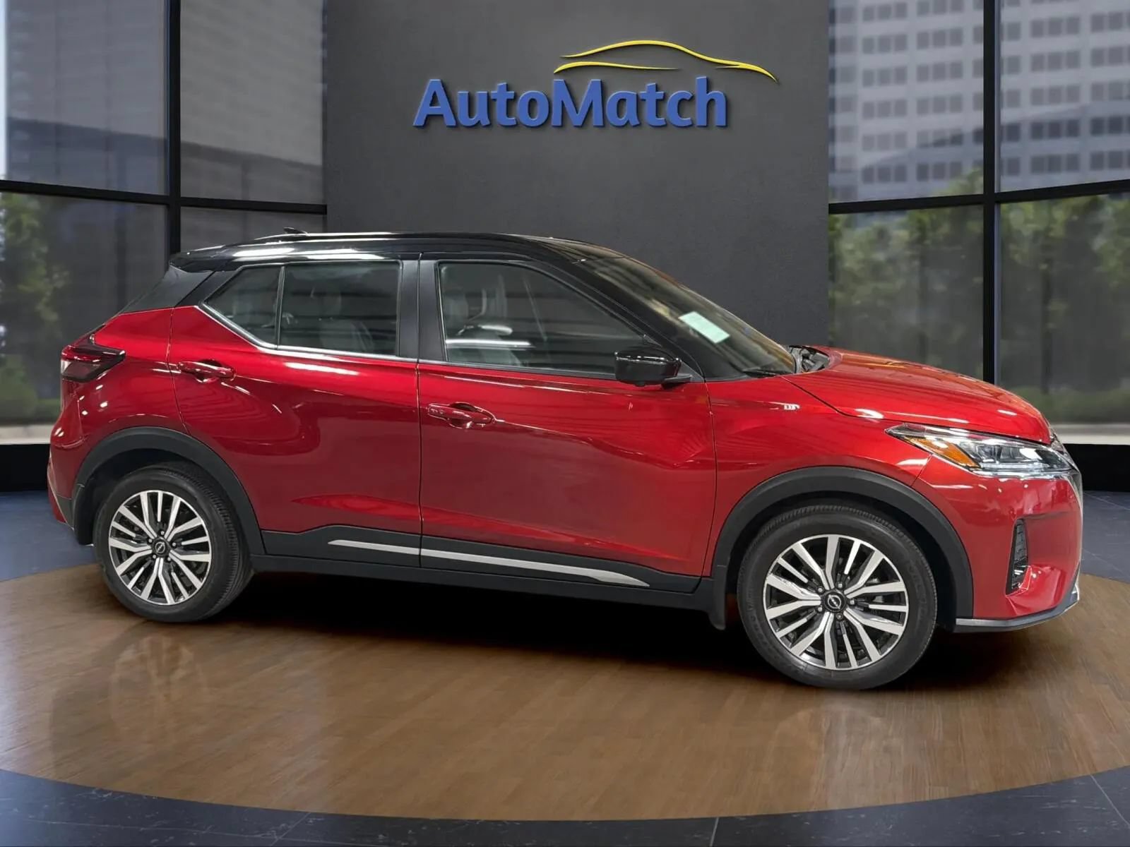 Used 2023 Nissan Kicks SR w/ SR Premium Package FWD image 14