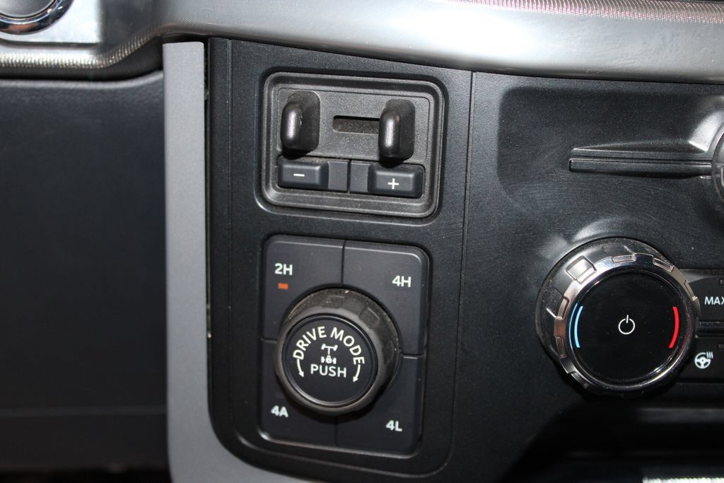 Used 2024 Ford F150 Lariat w/ Tow/Haul Package AWD/4WD image 46
