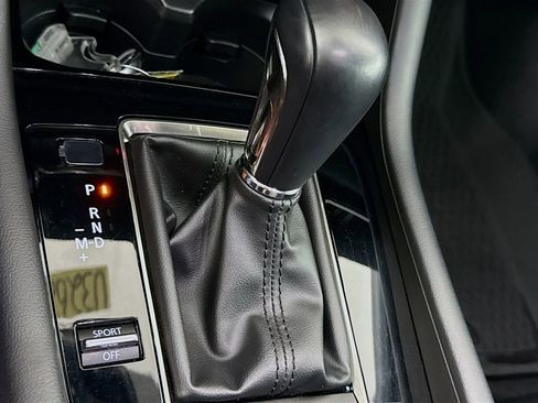 Used 2024 MAZDA MAZDA3 s image 17