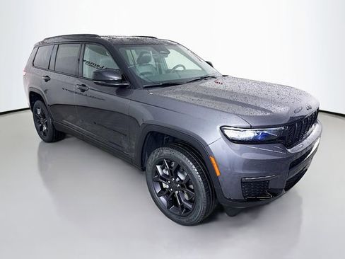New 2025 Jeep Grand Cherokee L Limited image 1