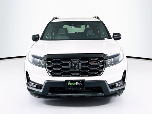 Used 2023 Honda Passport TrailSport image 2