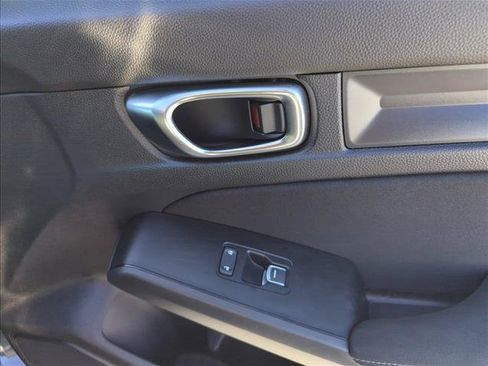 Used 2025 Honda Civic Sport image 29