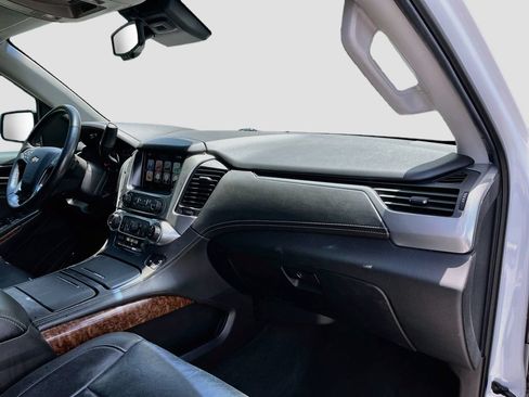 Used 2017 Chevrolet Tahoe Premier RWD image 33