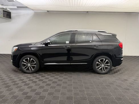 Used 2018 GMC Terrain Denali w/ Comfort Package AWD/4WD image 2
