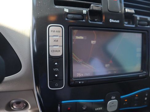 Used 2012 Nissan Leaf SL FWD image 23