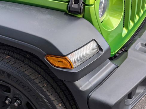 Used 2019 Jeep Wrangler Unlimited Sport image 24