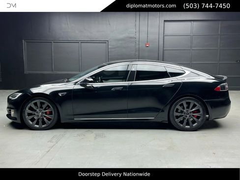 Used 2020 Tesla Model S Performance image 4