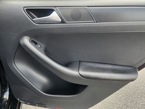 Used 2016 Volkswagen Jetta S FWD image 15