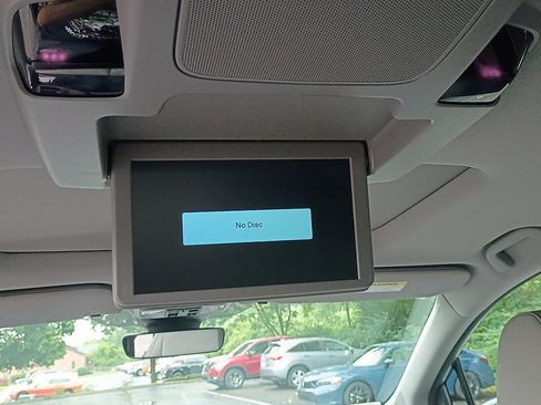 Used 2024 Honda Odyssey Touring image 17