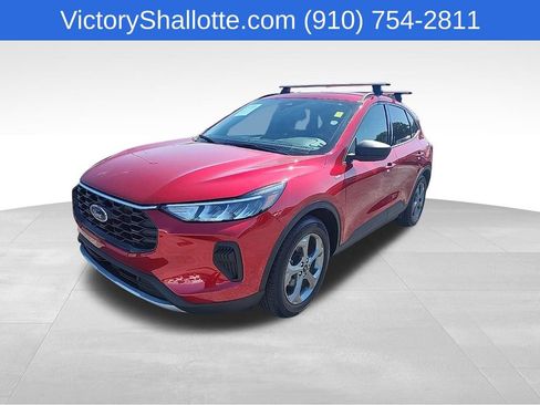 Used 2025 Ford Escape ST-Line w/ Tech Pack #1 FWD image 17