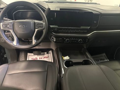 Used 2025 Chevrolet Silverado 2500 LT w/ Trail Boss Package AWD/4WD image 13