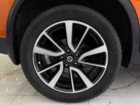 Used 2020 Nissan Rogue SL w/ Premium Package AWD/4WD image 10