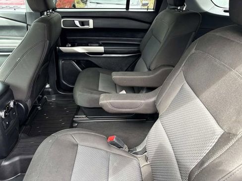 Certified 2022 Ford Explorer XLT image 18