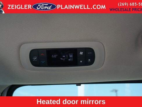 Used 2024 Chrysler Pacifica Touring-L FWD image 14