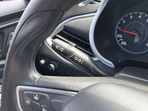 Used 2022 Chevrolet Malibu LT FWD image 18