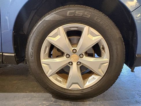 Used 2015 Subaru Forester 2.5i Limited AWD/4WD image 30