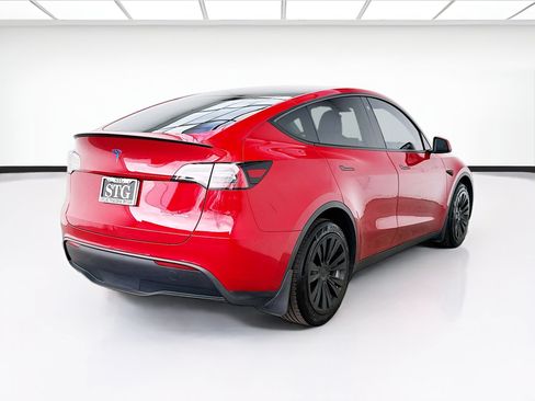 Used 2023 Tesla Model Y Long Range AWD/4WD image 4