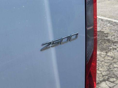 Used 2022 Mercedes-Benz Sprinter 2500 image 9