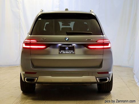 Used 2026 BMW X7 xDrive40i AWD/4WD image 7