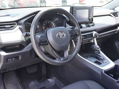 Certified 2022 Toyota RAV4 LE w/ Carpet Mat Package (TMS) AWD/4WD image 12
